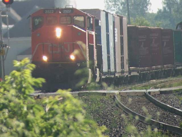CN 2522 eastbound through Ingersoll Ontario Mile 59.0