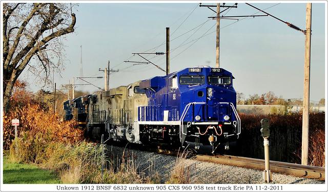Erie PA test track 1912 BNSF 6832 905 CSX 960958 11-2-2011