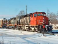 CN 5242 leads 276 into Ingersoll with CN/WC 6939 and booster unit 522 12-9-05