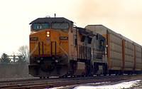 UP 9548 leads RLCX 8512 leads 276 through Ingersoll Ontario 1-27-06