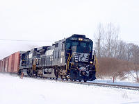 328 with 8799 & 8632 blows through Ingersoll 2 hours late 1/25/04