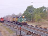 CEFX SD40 leads UP 9685 through Ingersoll on 328 10-21-04