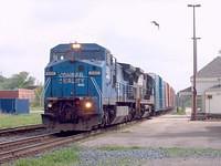 Conrail 8360 leads NS 8701 on 327 5/24/04 Ingersoll Ontario
