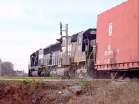 NS 6689 SD60 leads 5423 SD50 on 327 through Ingersoll Ontario 11-10-04