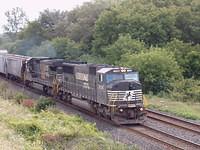 327 lead by 6786 with 8742 trailing heads wb Dundas sub Mile 60.2 8-22-04