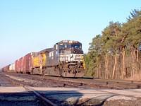 NS 8890 leads UP 5958 across Mckean, the last unprotected crossing on the Dundas Sub 4/9/04