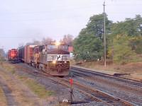 NS 8961 leads an WC unit through Ingersoll on 328 10-16-04
