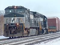 NS 9000 leads 327 through Ingersoll Ontario 1-29-05
