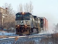 NS 9183 leads NS 327 through Ingersoll Ontario 12-03-05