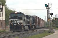 NS 9560 leads 327 through Ingersoll Ontario 5-12-06